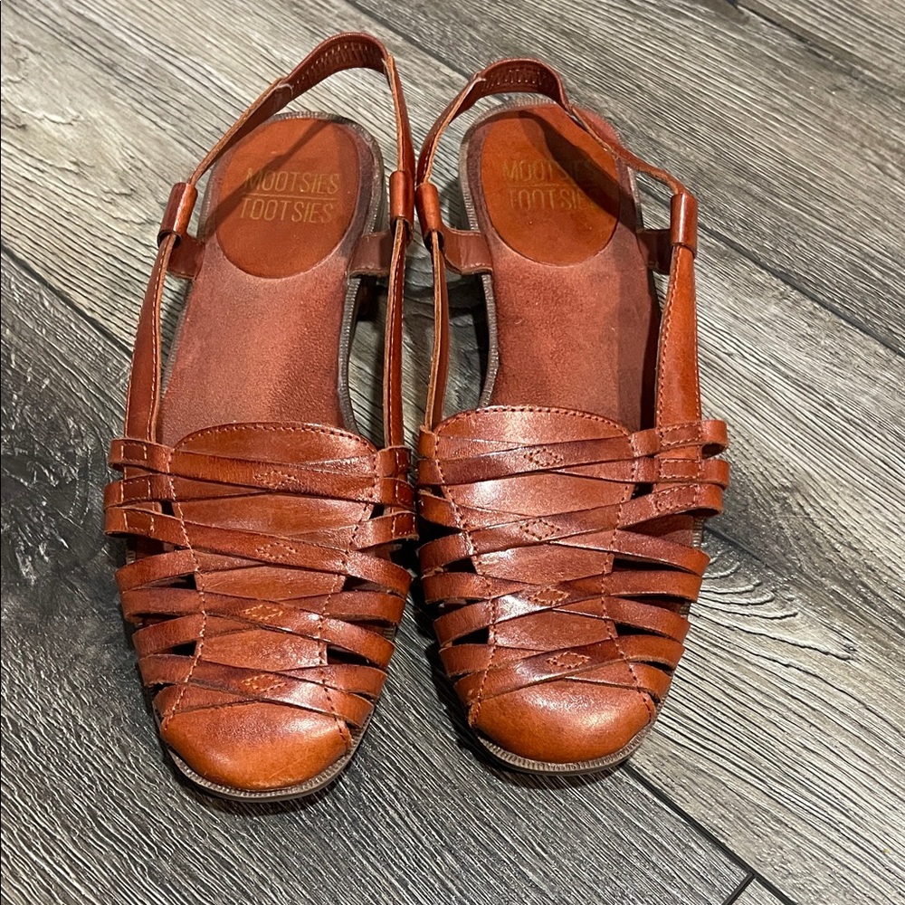 Mootsies Tootsies Women's Brown Woven Sandals